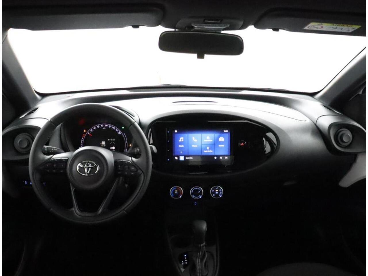 Toyota AYGO X 1.0 VVT-i S-CVT Play