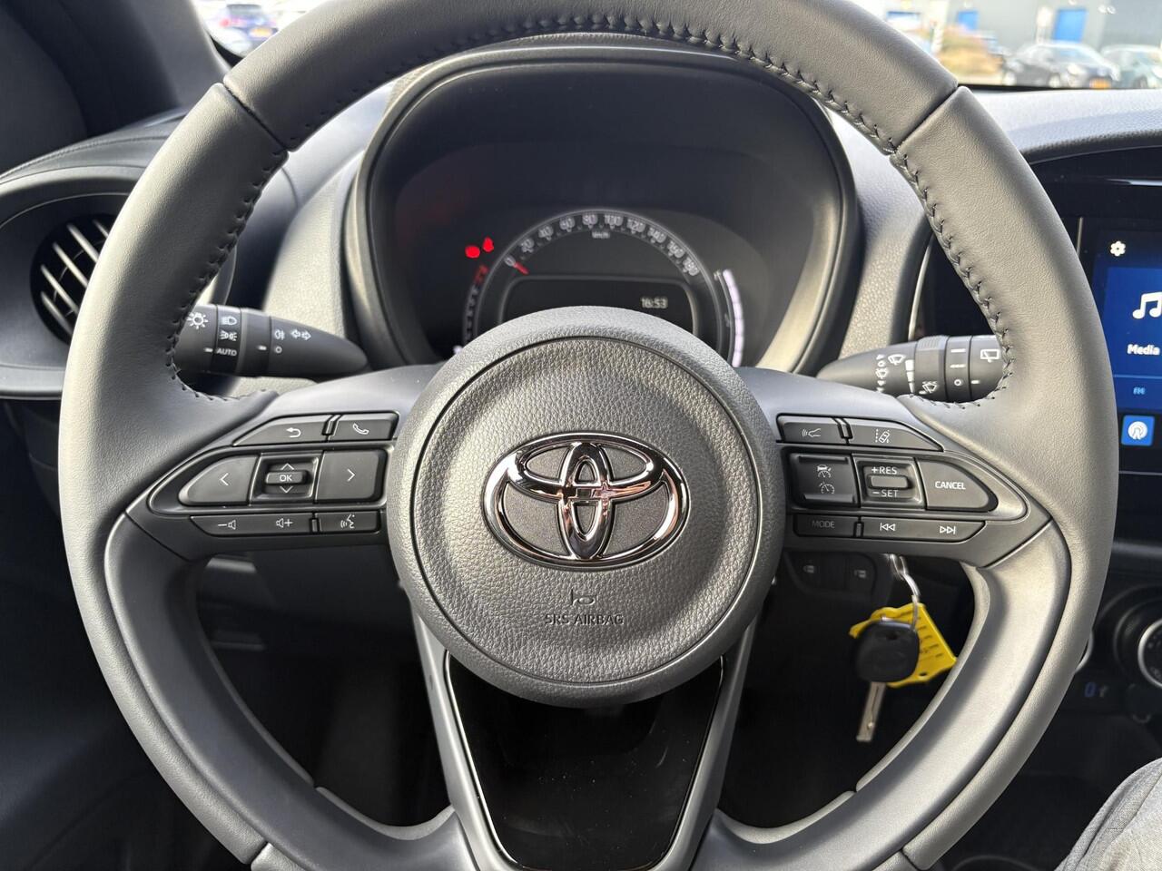 Toyota AYGO X 1.0 VVT-i MT Play