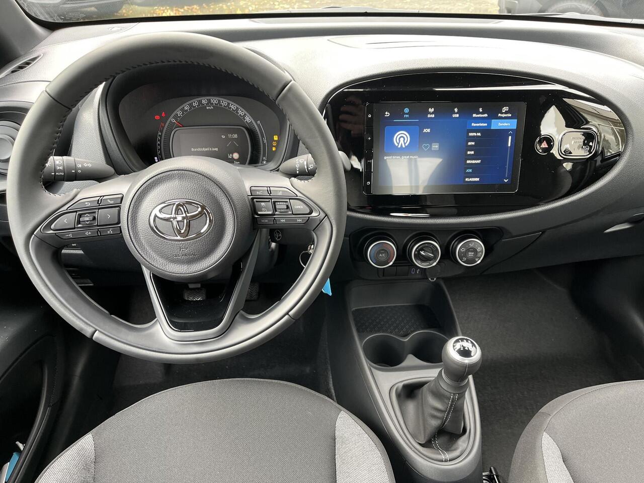 Toyota AYGO X 1.0 VVT-i MT Play | Celestite Grey metallic| Nieuw uit voorraad |