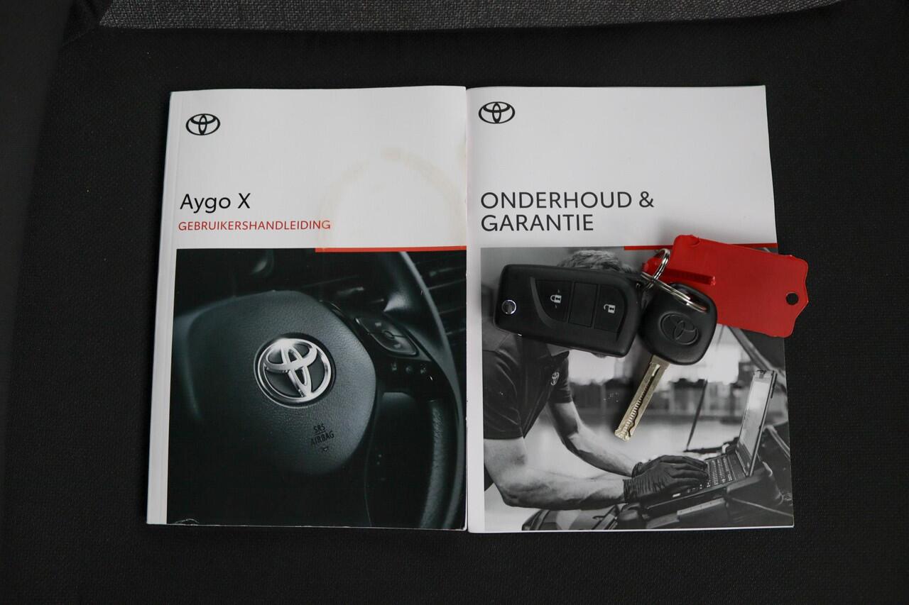 Toyota AYGO X 1.0 VVT-i MT Play | Cruise control | Apple carplay-android auto | Parkeercamera |