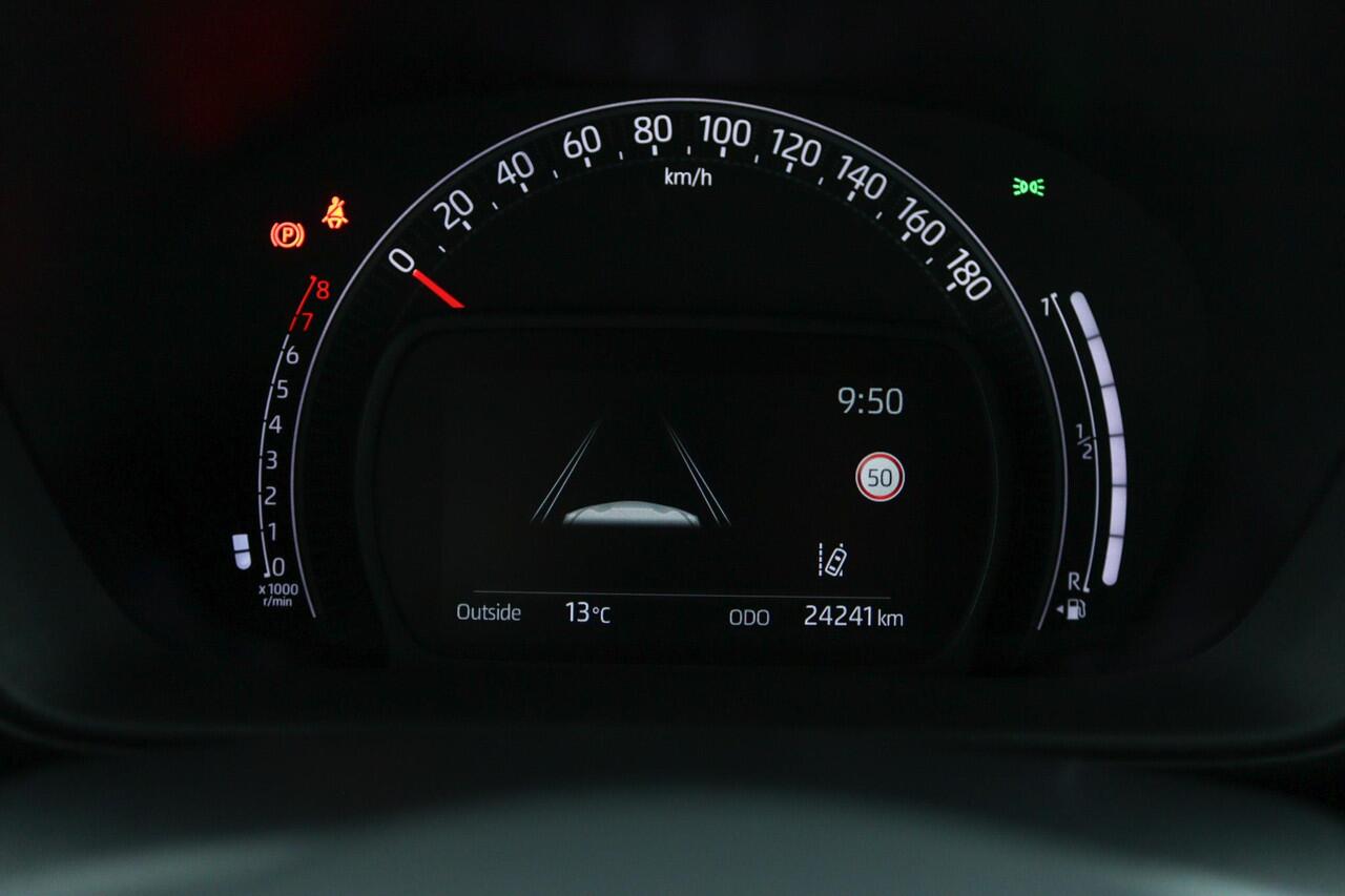 Toyota AYGO X 1.0 VVT-i MT Play | Cruise control | Apple carplay-android auto | Parkeercamera |