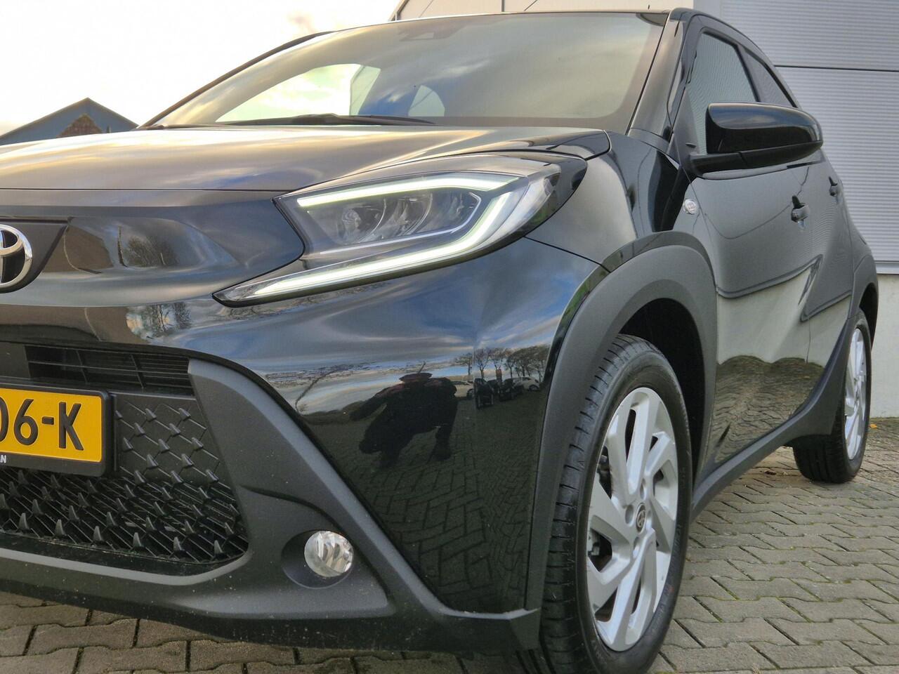 Toyota AYGO X 1.0 VVT-i S-CVT first PLAY/A.Camera/Climatecontr./Stoelverw.