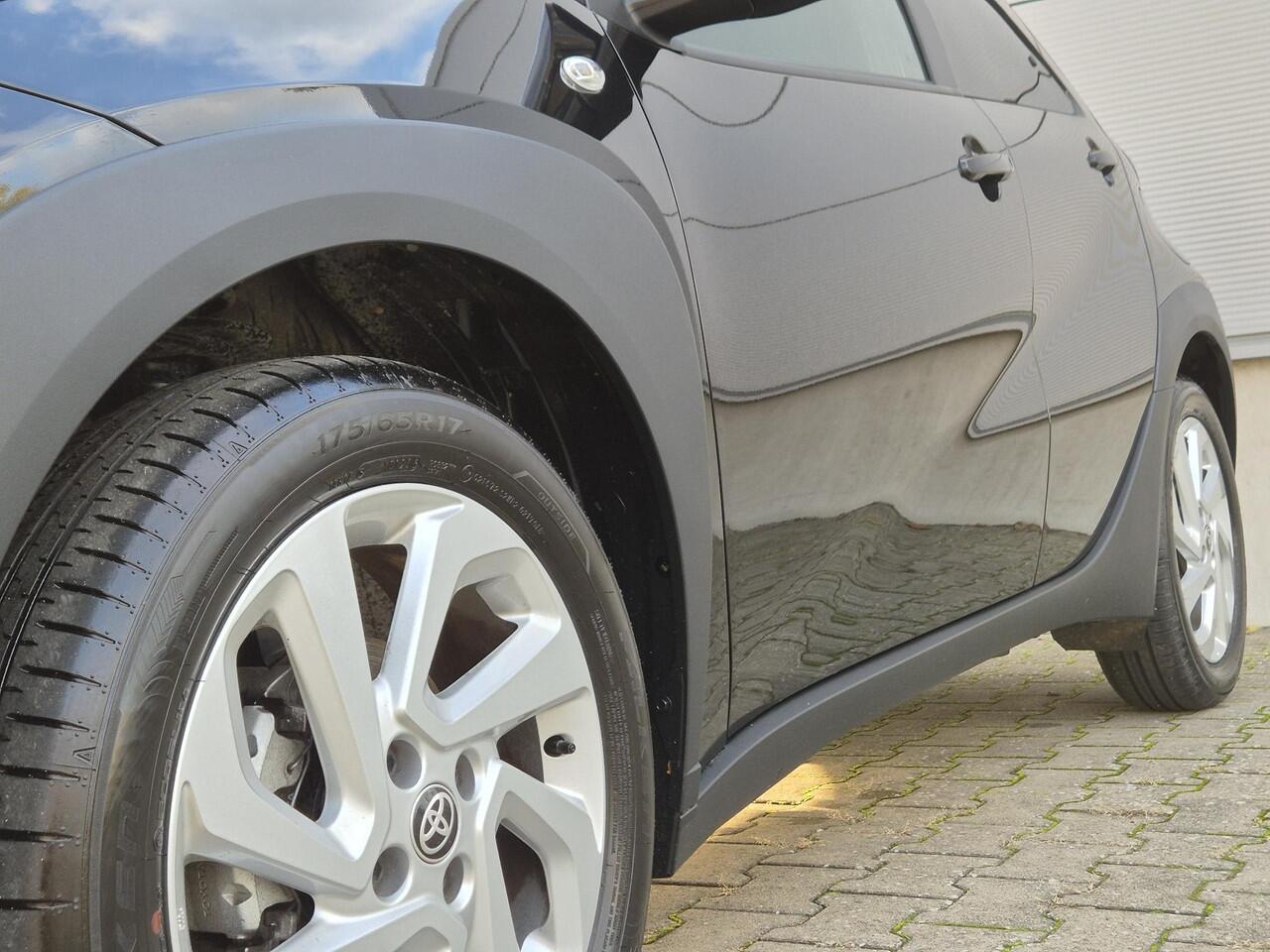 Toyota AYGO X 1.0 VVT-i S-CVT first PLAY/A.Camera/Climatecontr./Stoelverw.