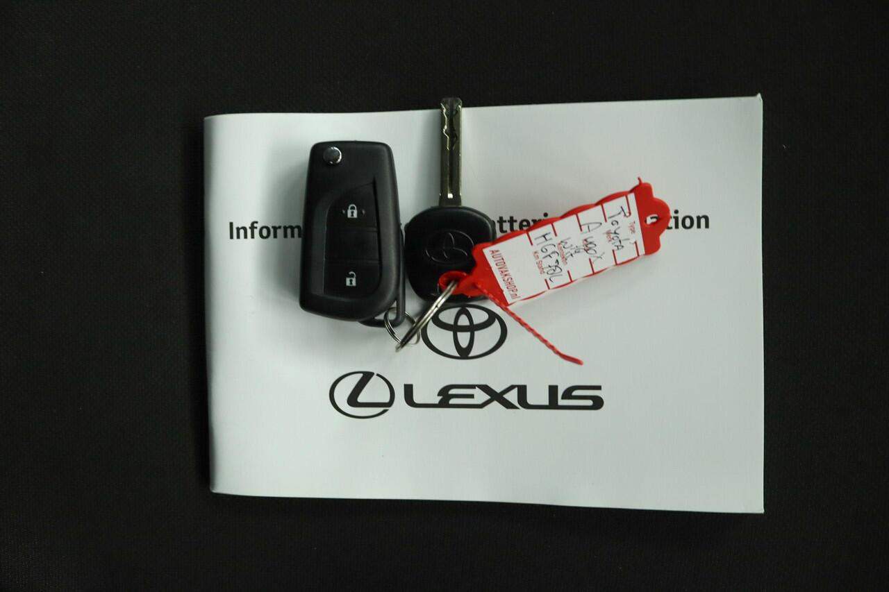 Toyota AYGO X 1.0 VVT-i MT Play | Airco | Adaptive Cruise Control | Achteruitrijcamera | Apple Carplay | Android Auto |