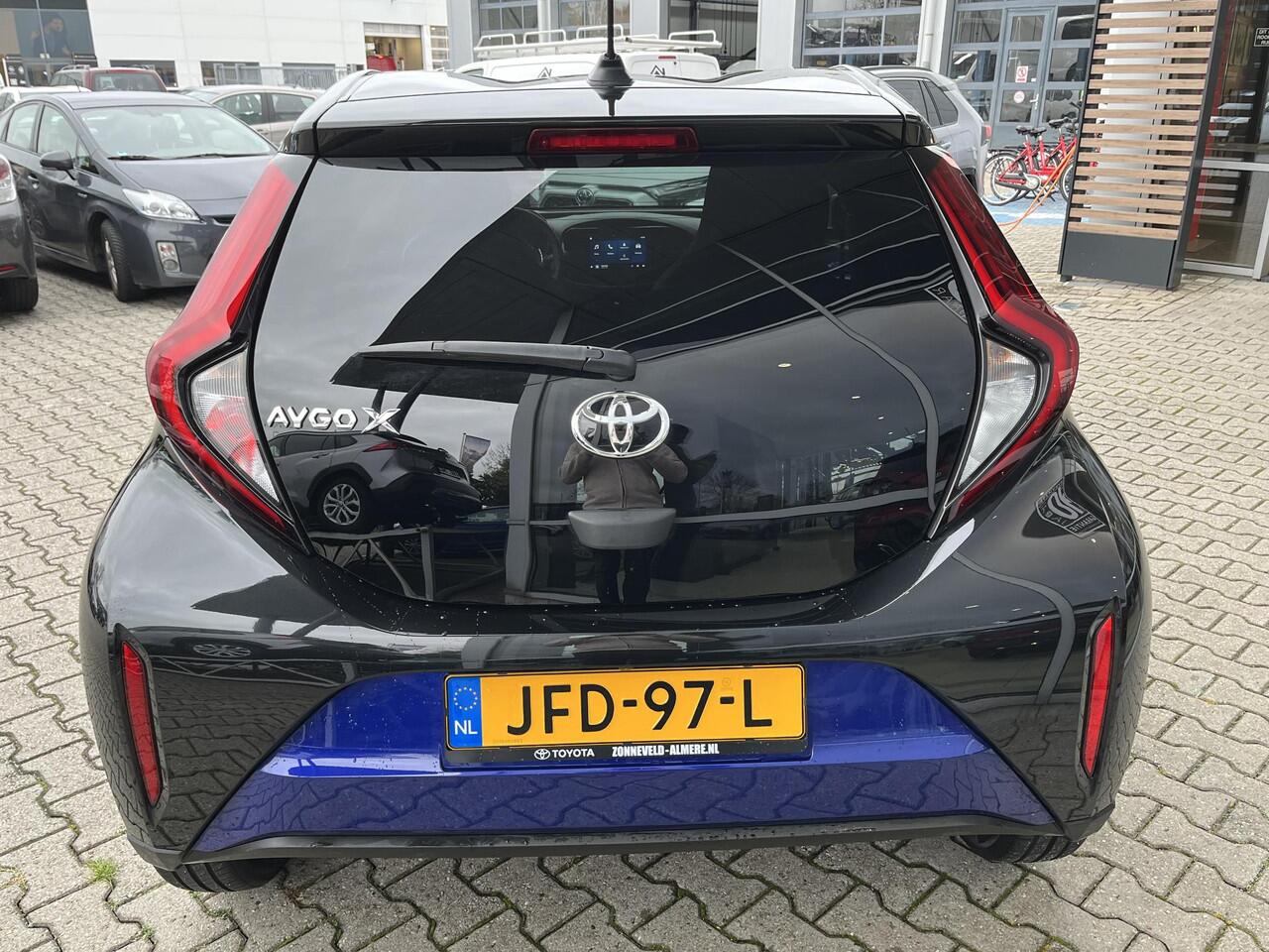 Toyota AYGO X 1.0 VVT-i MT Pulse