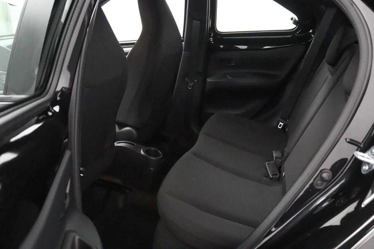 Toyota AYGO X 1.0 VVT-i MT Play | Adaptieve Cruise control | Airco | Toyota Safety Sense |