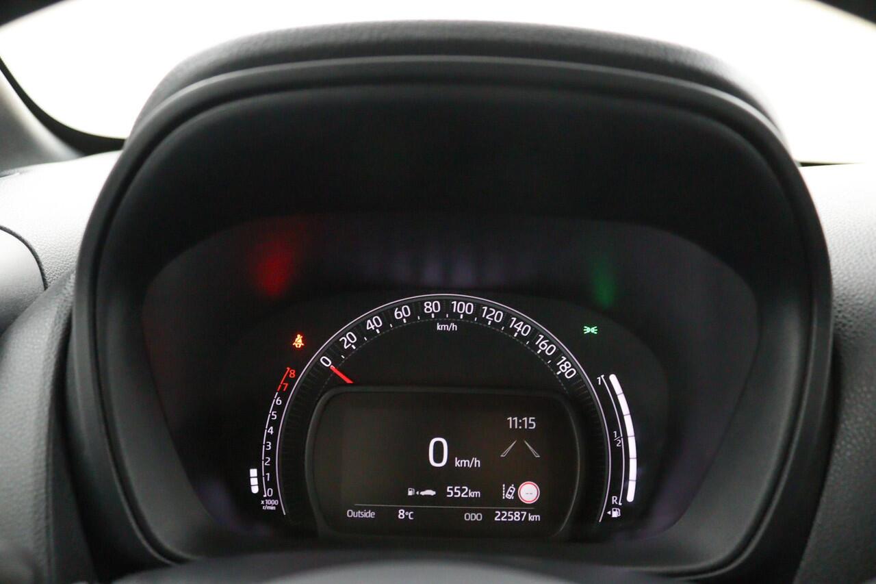 Toyota AYGO X 1.0 VVT-i MT Play | Adaptieve Cruise control | Airco | Toyota Safety Sense |