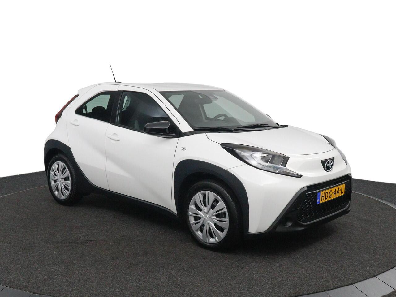 Toyota AYGO X 1.0 VVT-i MT Play | Adaptieve Cruise control | Airco | Toyota Safety Sense |