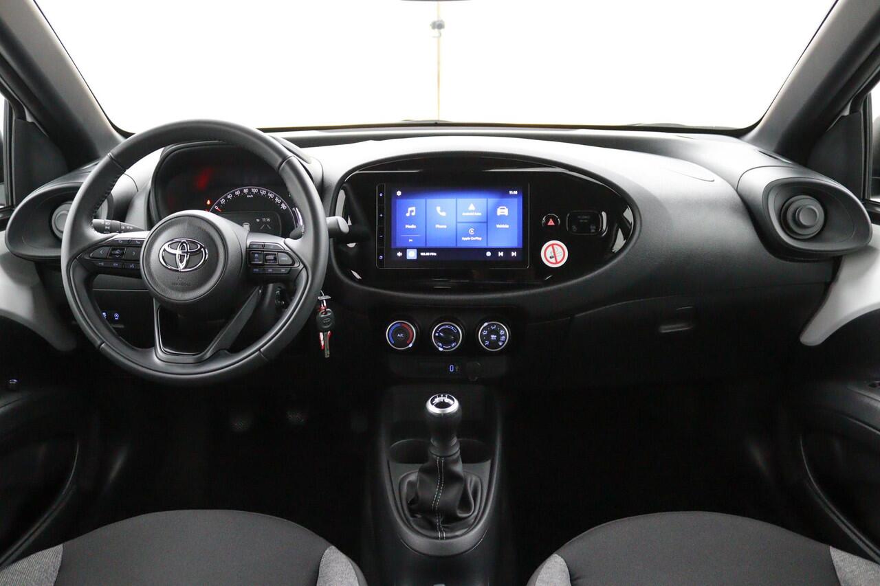 Toyota AYGO X 1.0 VVT-i MT Play | Adaptieve Cruise control | Airco | Toyota Safety Sense |