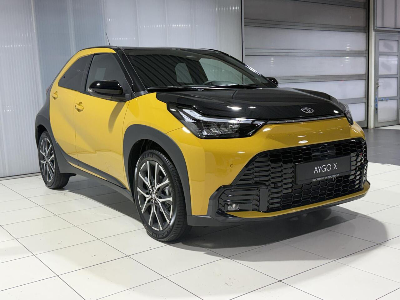 Toyota AYGO X Hybrid 115 GR Sport NIEUW MODEL | JBL-AUDIO | 18'' LM-VELGEN | KEYLESS | PARKEERSENSOREN V+A | STOELVERW | NAVI | CLIMA