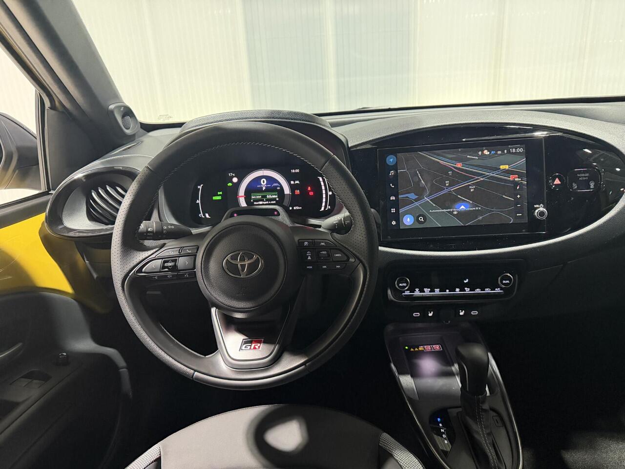 Toyota AYGO X Hybrid 115 GR Sport NIEUW MODEL | JBL-AUDIO | 18'' LM-VELGEN | KEYLESS | PARKEERSENSOREN V+A | STOELVERW | NAVI | CLIMA