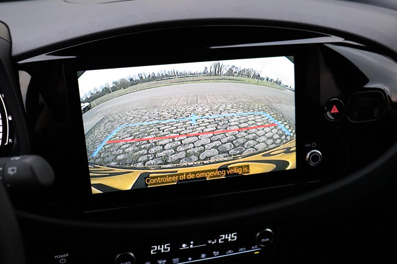 Toyota AYGO X Hybrid 115 GR Sport, JBL Audio, Apple Carplay / Android Auto, Parkeercamera, Draadloos oplader, Gezichtscamera, Keyless Entry.