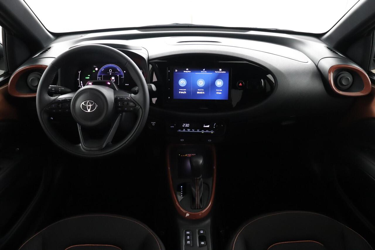 Toyota AYGO X Hybrid 115 pulse | Nieuw uit voorraad leverbaar | 10 jaar fabrieksgarantie! |