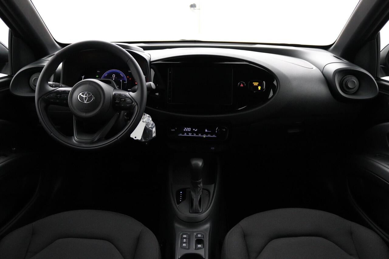 Toyota AYGO X Hybrid 115 play | Nieuw uit voorraad leverbaar! |
