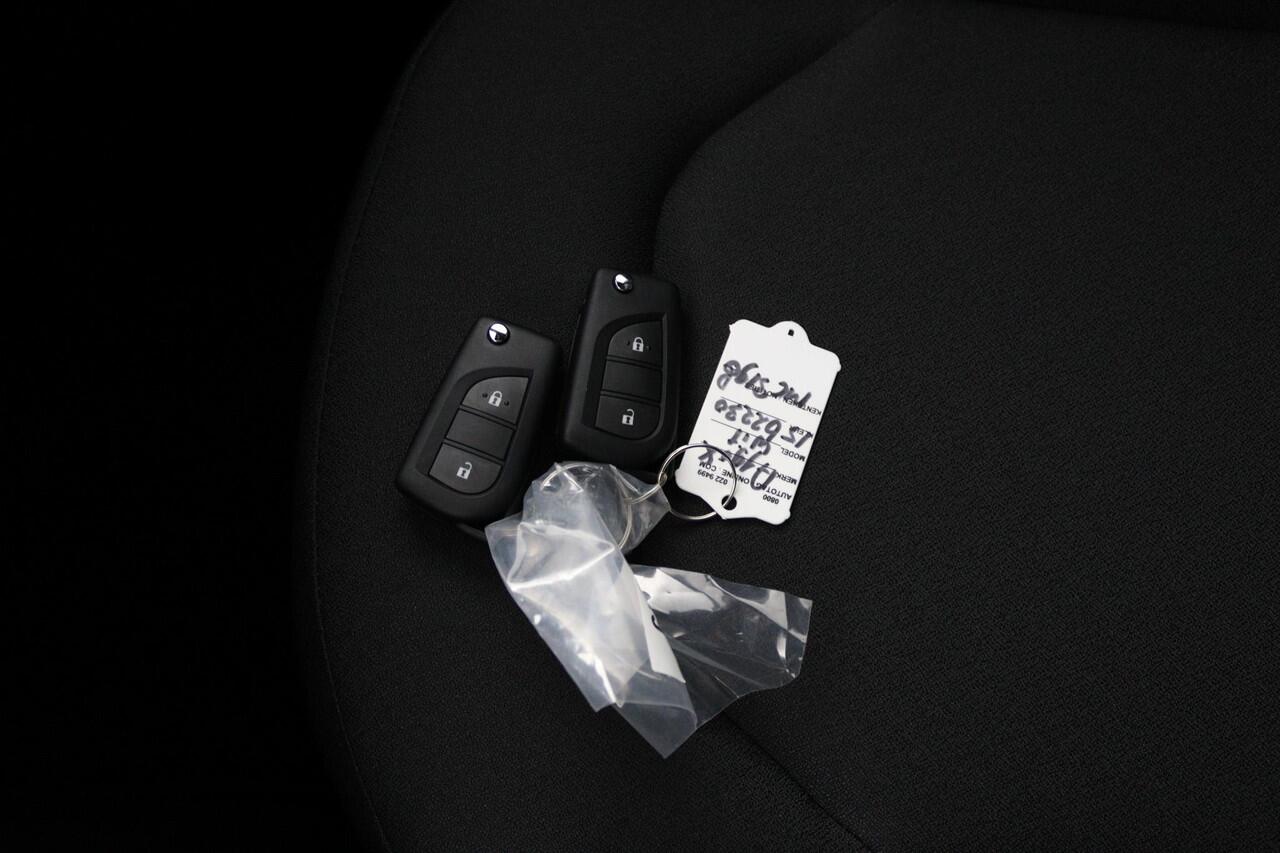 Toyota AYGO X Hybrid 115 play | Nieuw uit voorraad leverbaar! |