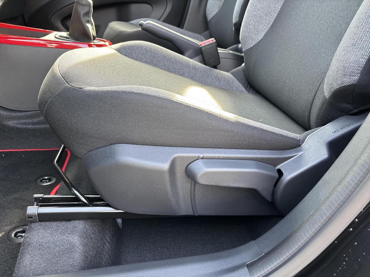 Toyota AYGO X 1.0 VVT-i MT Play | All-in prijs | Apple/Android | Camera |