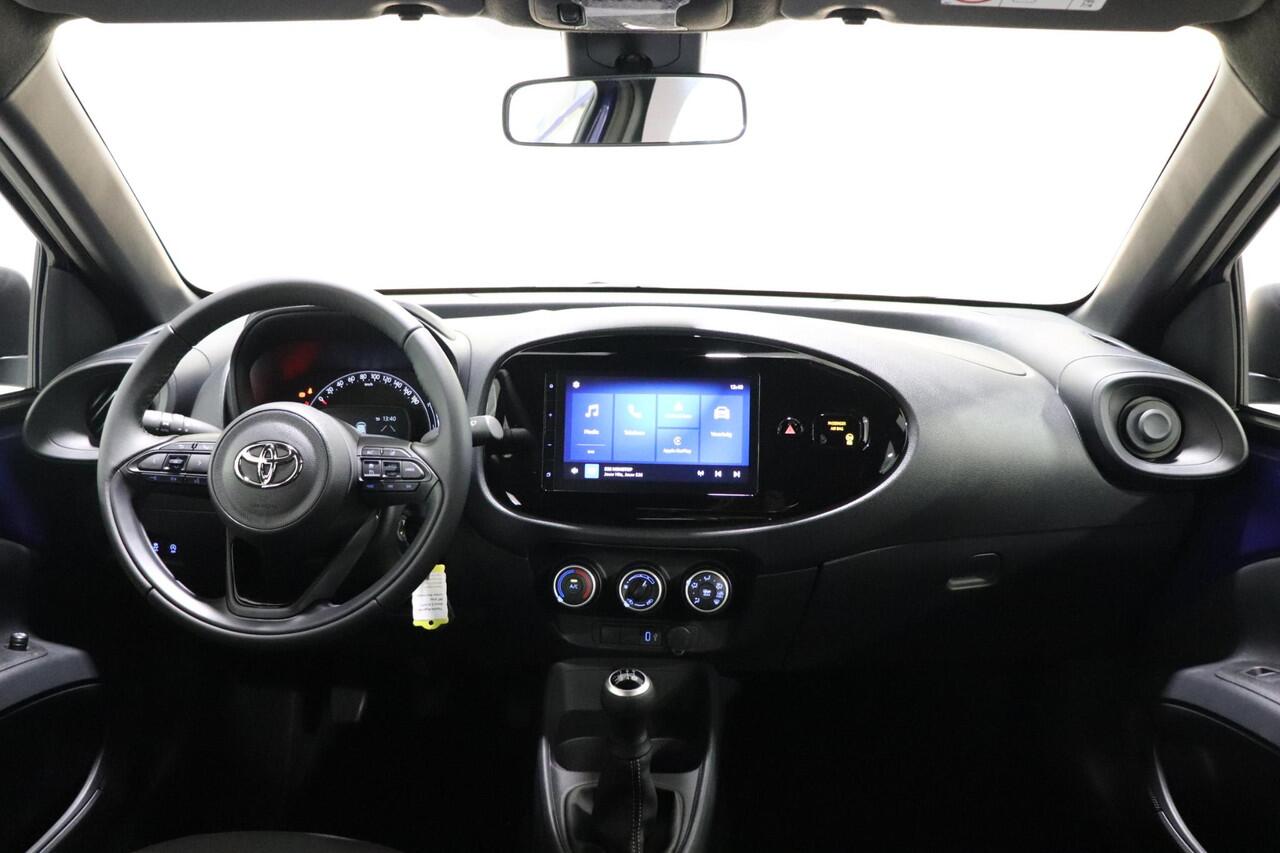 Toyota AYGO X 1.0 VVT-i MT Play, Apple carplay/Android auto, Parkeercamera, Airco!