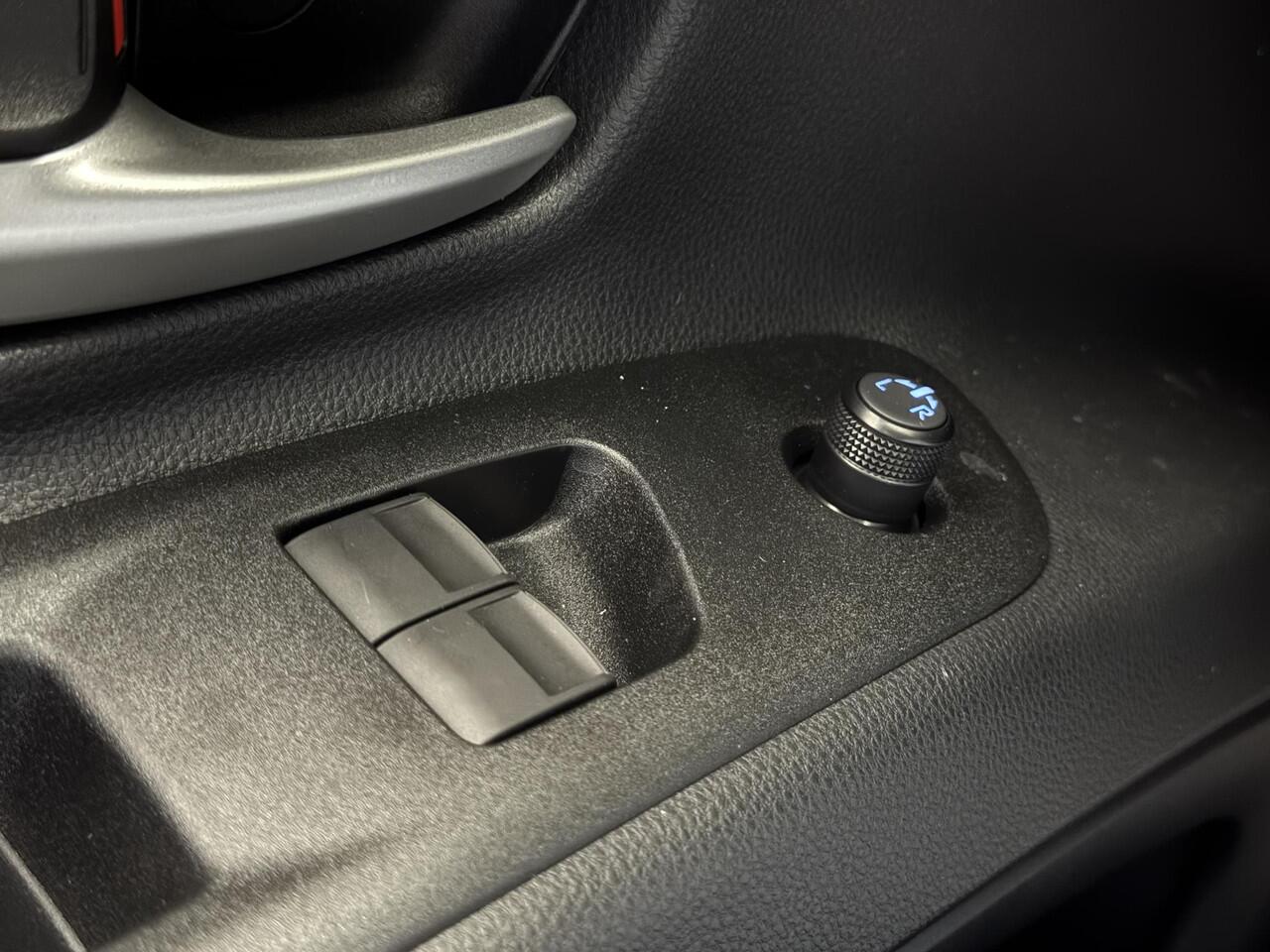 Toyota AYGO X 1.0 VVT-i MT Play | NIEUW! | Airco | ACC | Camera | Stoelverwarming | DAB | ( Vestiging - Nieuwegein )