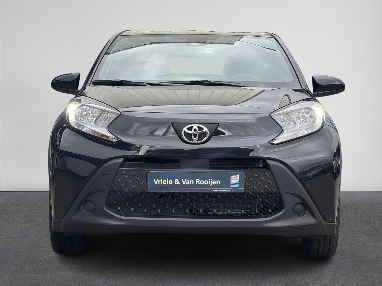 Toyota AYGO X 1.0 VVT-i MT Play | NIEUW! | Airco | ACC | Camera | Stoelverwarming | DAB | ( Vestiging - Nieuwegein )