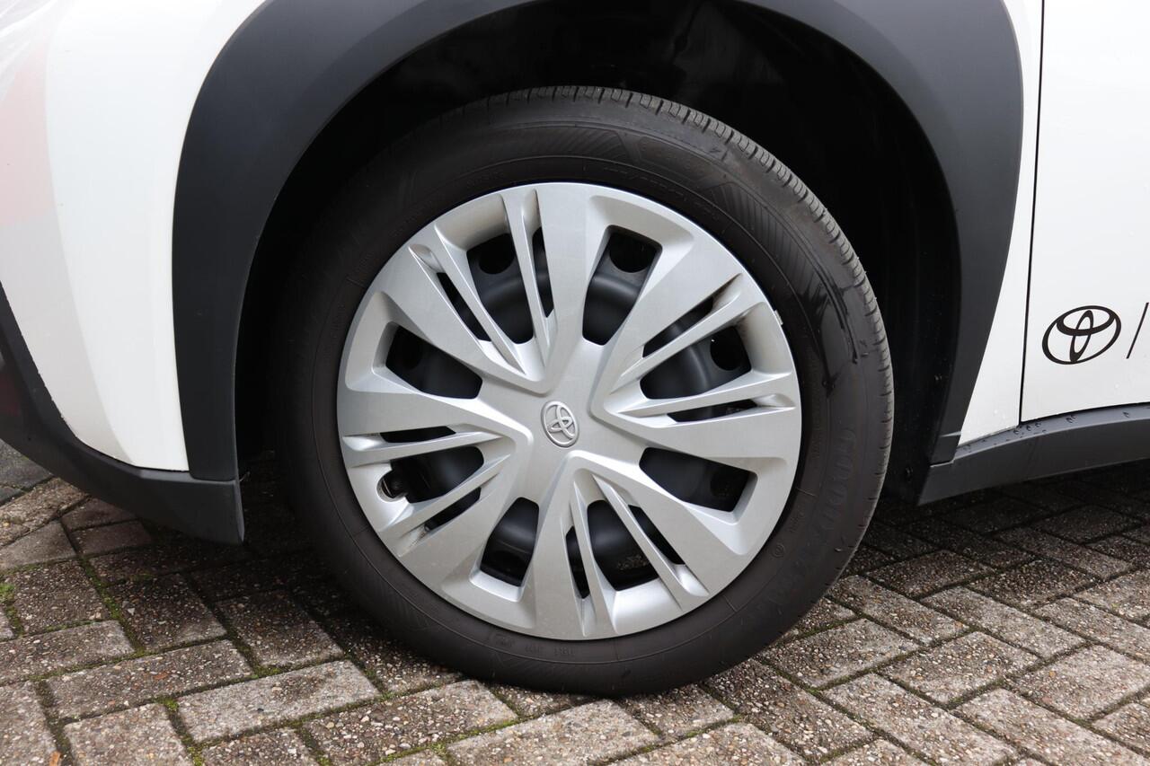 Toyota AYGO X 1.0 VVT-i MT Play, Armsteun , Apple Carplay & Android Auto, Camera, Cruise controle