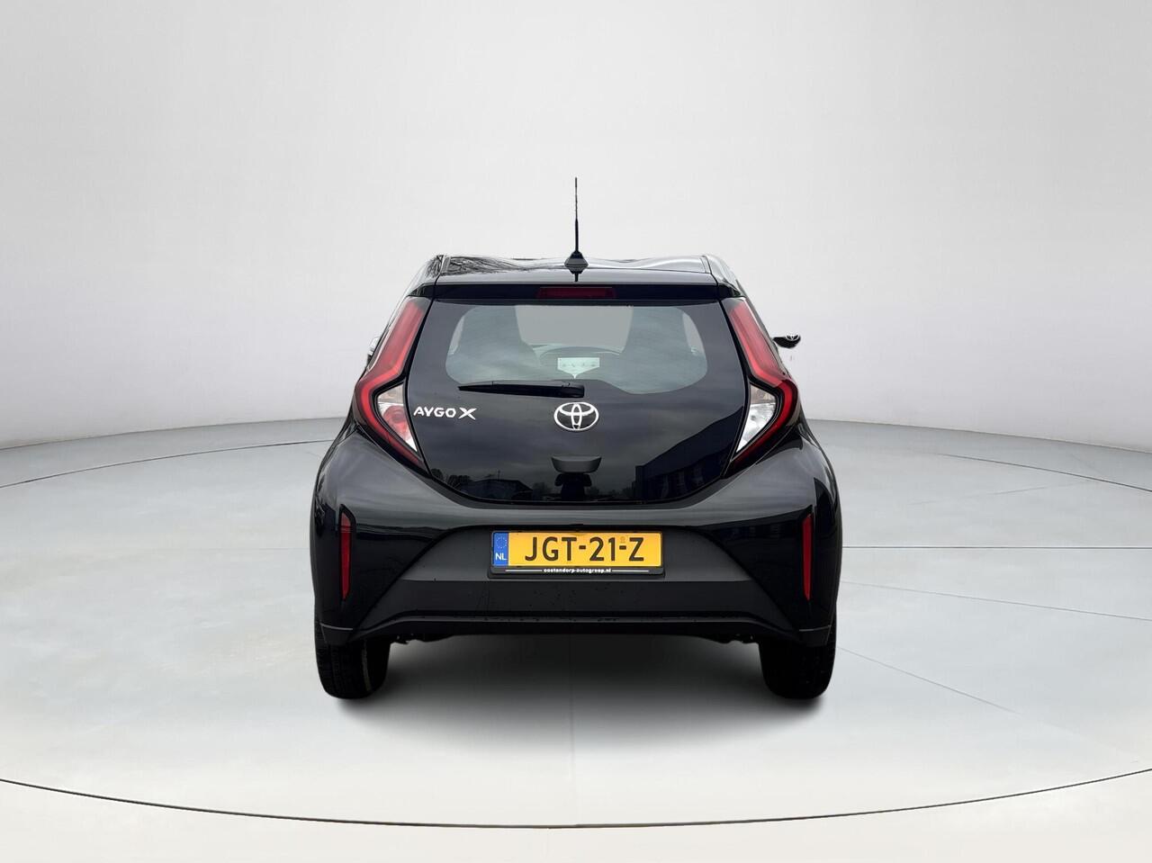 Toyota AYGO X 1.0 VVT-i MT Play