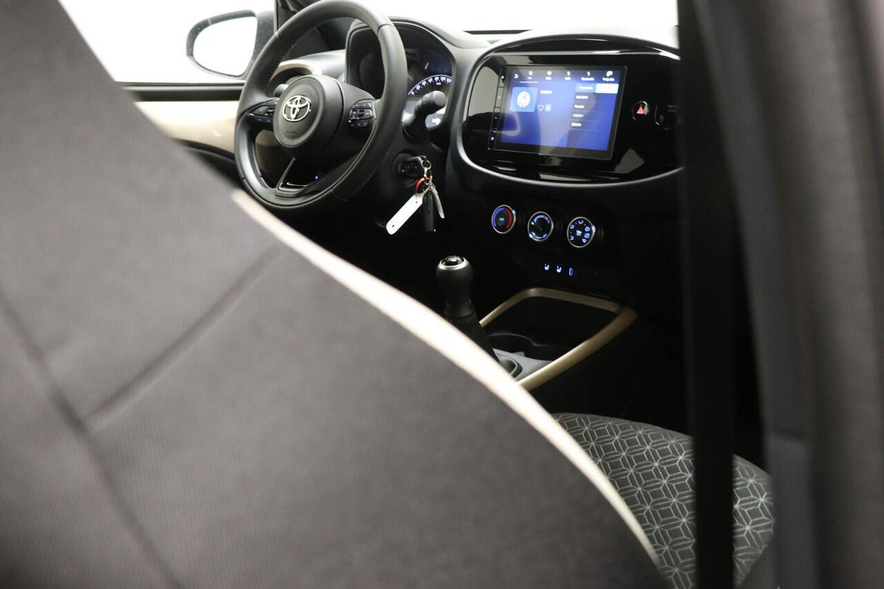 Toyota AYGO X 1.0 VVT-i MT Pulse | STOELVERWARMING | DAB | APPLE | CAMERA