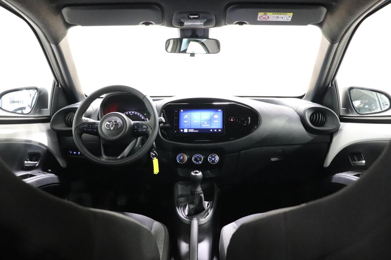 Toyota AYGO X 1.0 VVT-i MT Play, Apple Carplay/Android Auto, Parkeercamera, Cruise control, Airco!