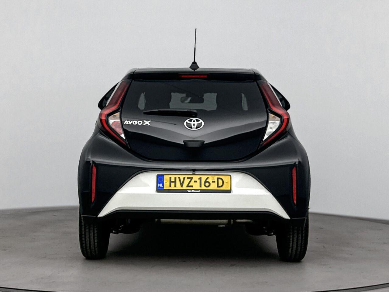 Toyota AYGO X 1.0 VVT-i MT Pulse 72PK | Apple CarPlay & Android Auto | Achteruitrijcamera | Lichtmetalen Velgen | Climate Control