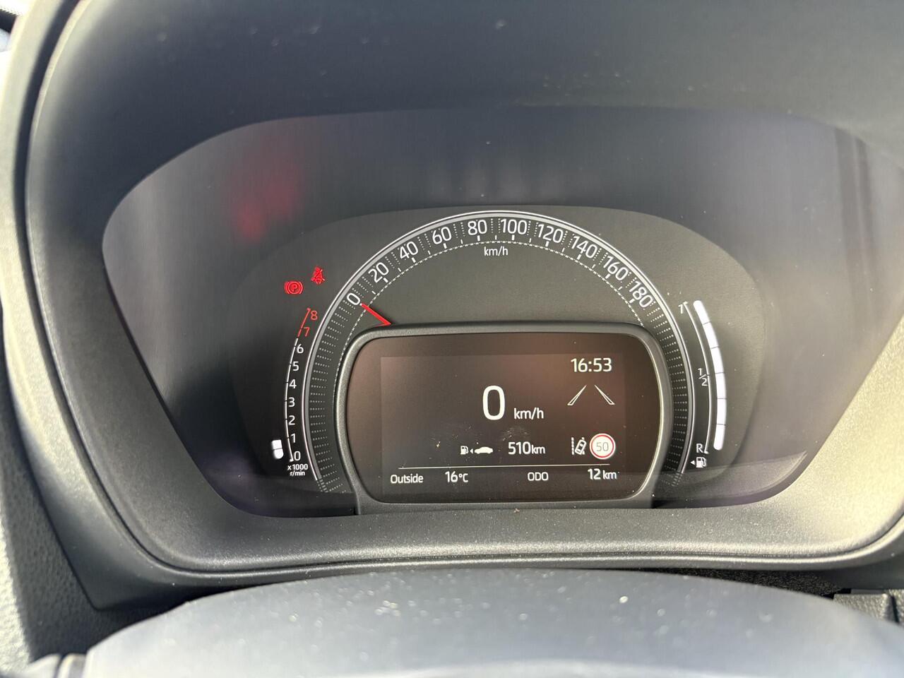 Toyota AYGO X 1.0 VVT-i MT Play