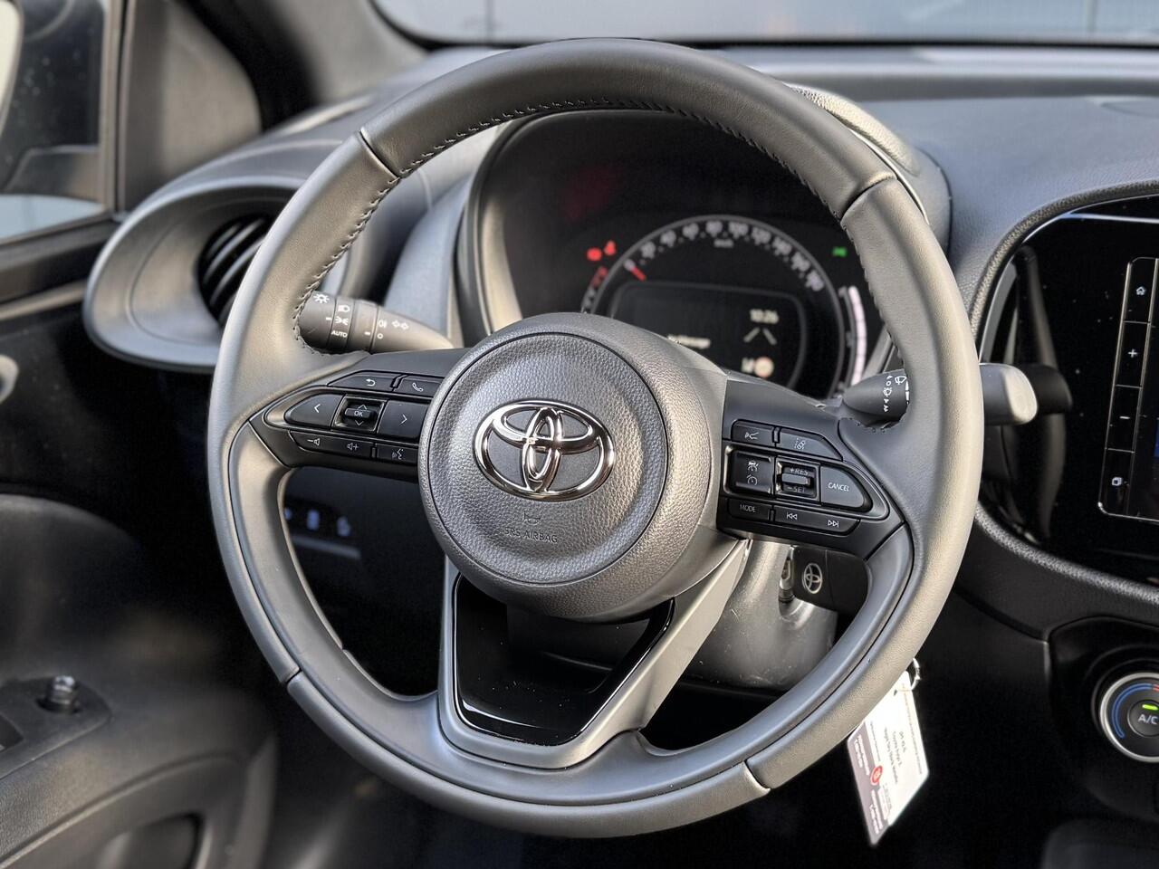 Toyota AYGO X 1.0 VVT-i MT Play | Draadloze carplay | Airco | Adapt. cruise control |