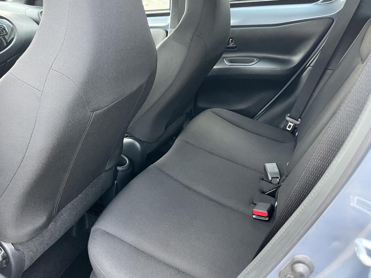 Toyota AYGO X 1.0 VVT-i MT Play