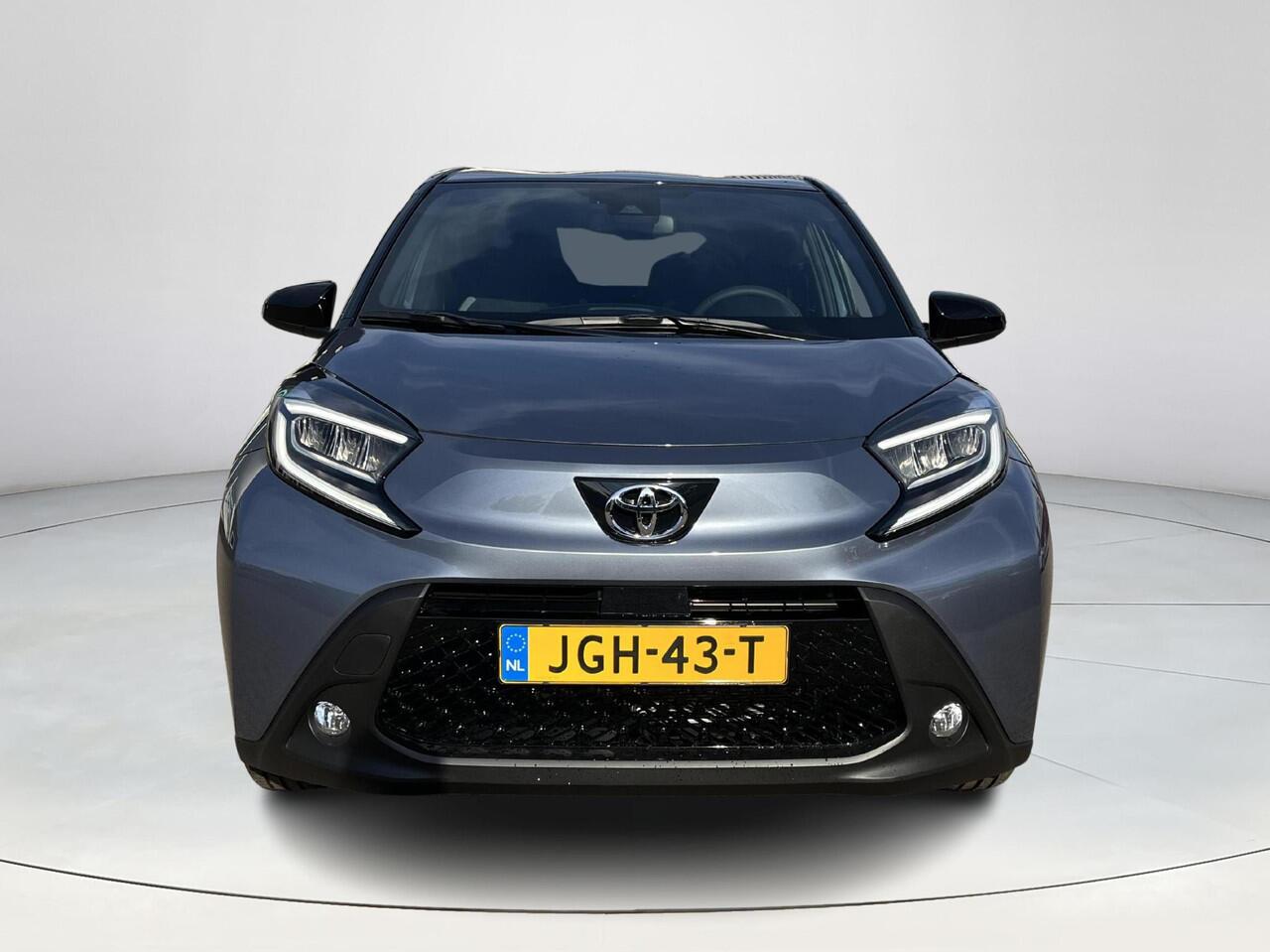 Toyota AYGO X 1.0 VVT-i MT Pulse | Demonstratie auto | Celestite grey met zwart dak |