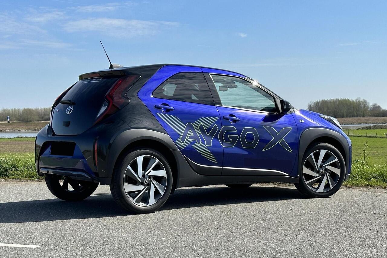 Toyota AYGO X 1.0 VVT-i MT Play ¤20.750,- RIJKLAAR! Nu ¤500,- voordeel! Nu extra scherp geprijsd!