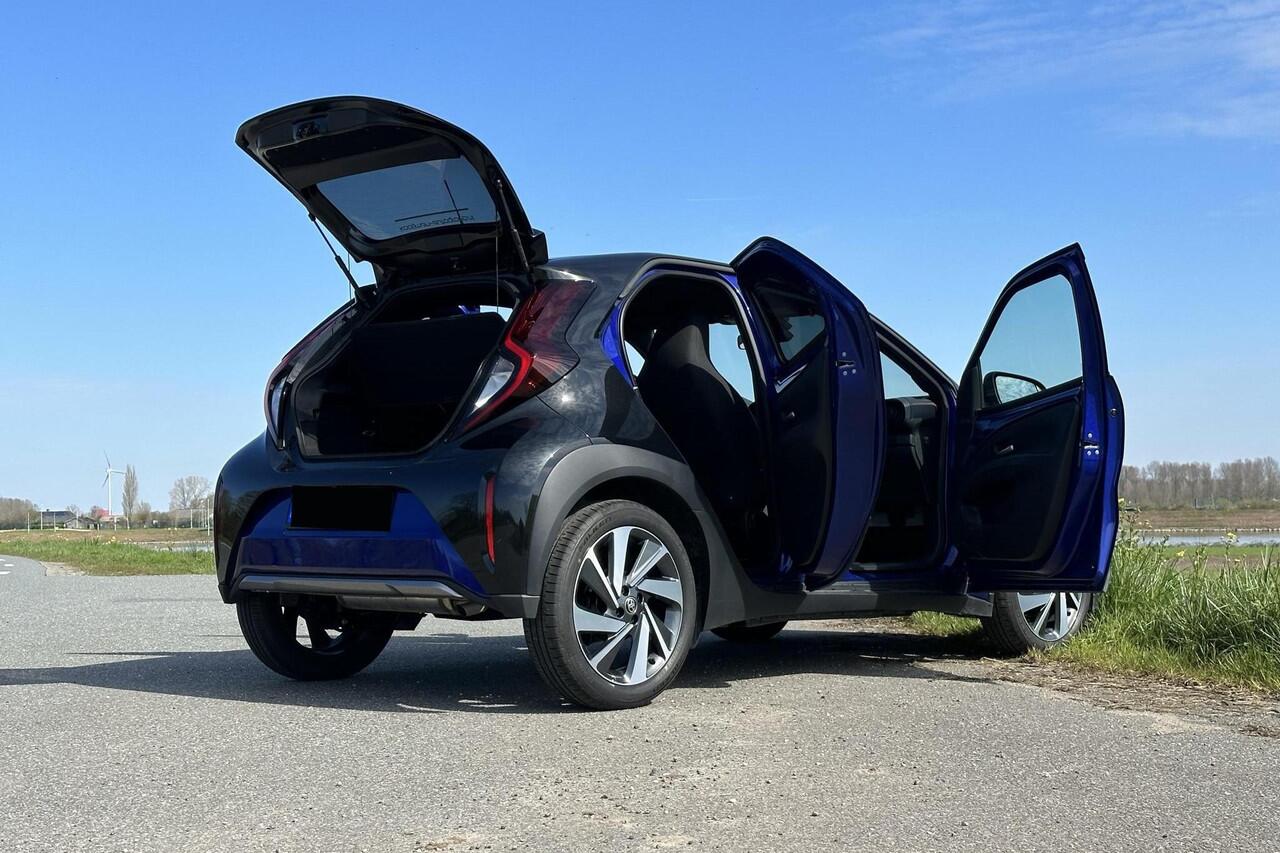 Toyota AYGO X 1.0 VVT-i MT Play ¤20.750,- RIJKLAAR! Nu ¤500,- voordeel! Nu extra scherp geprijsd!