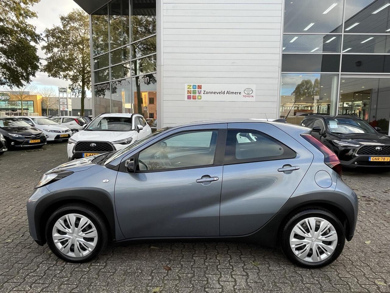 Toyota AYGO X 1.0 VVT-i MT Play