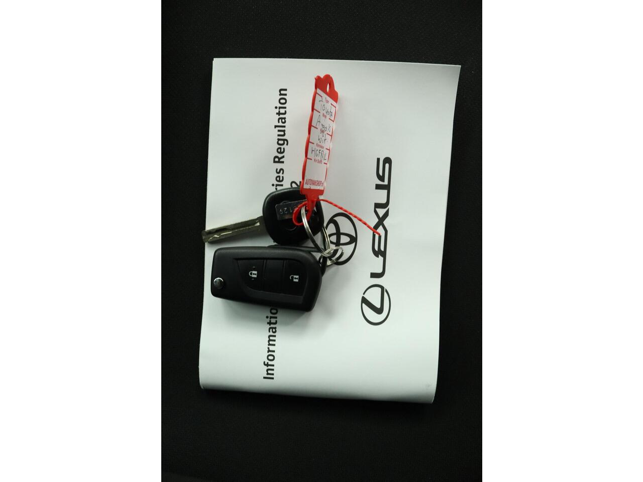 Toyota AYGO X 1.0 VVT-i MT Play | Adaptive Cruise Control | Apple Carplay | Android Auto | Achteruitrijcamera | Airco |