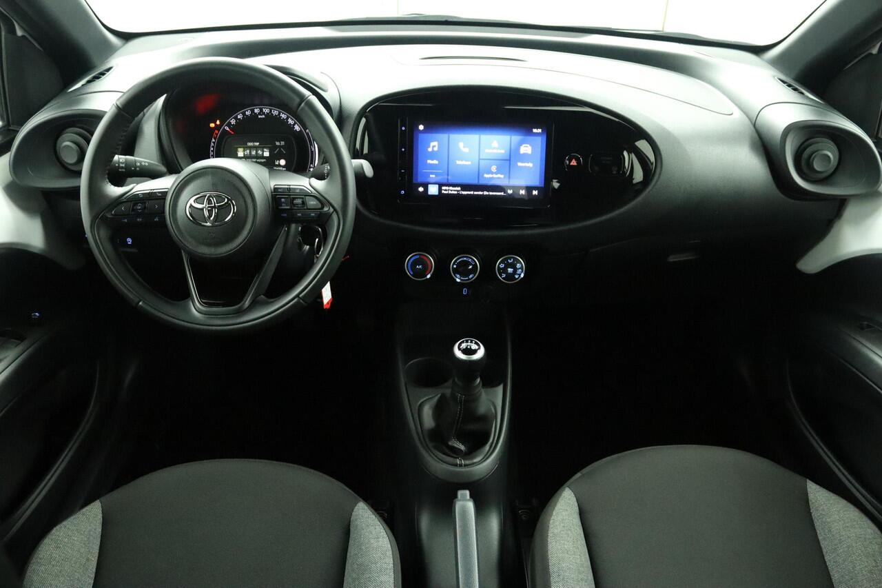 Toyota AYGO X 1.0 VVT-i MT Play | Adaptive Cruise Control | Apple Carplay | Android Auto | Achteruitrijcamera | Airco |
