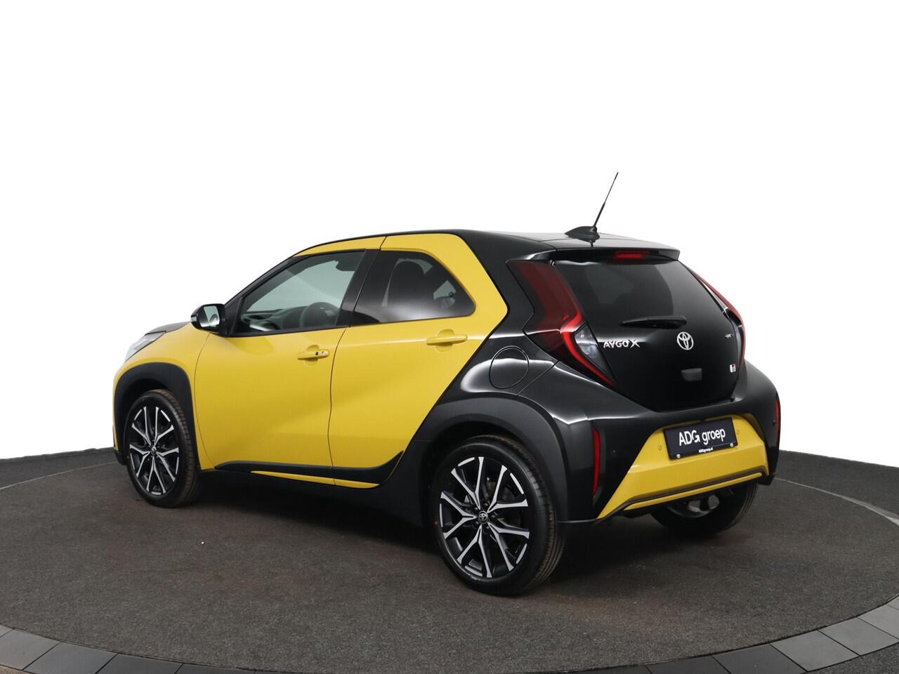 Toyota AYGO X Hybrid 115 GR Sport | Apple Carplay Android Auto | Parkeersensoren | Stoelverwarming |