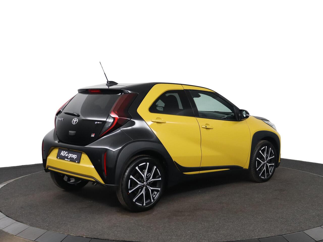 Toyota AYGO X Hybrid 115 GR Sport | Apple Carplay Android Auto | Parkeersensoren | Stoelverwarming |