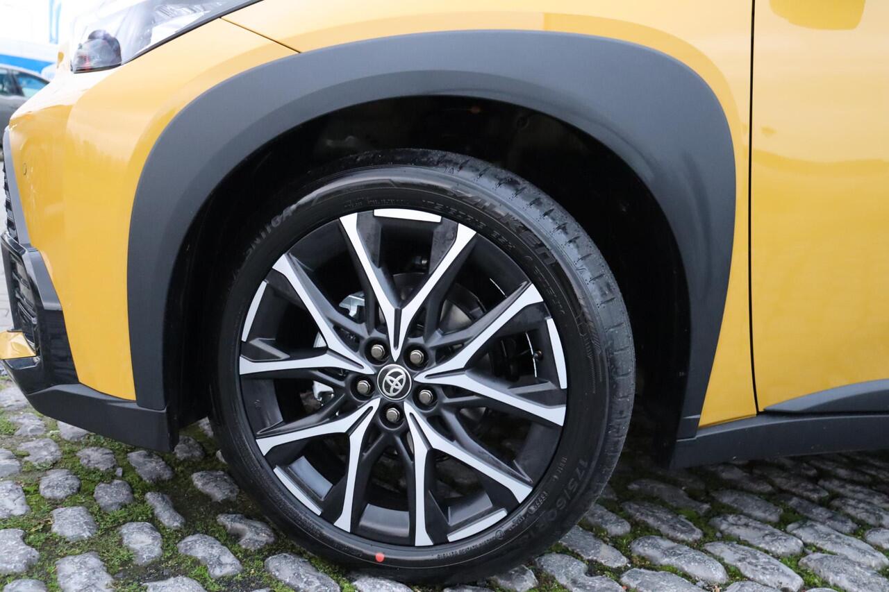 Toyota AYGO X Hybrid 115 GR Sport, JBL Audio, Apple Carplay / Android Auto, Parkeercamera, Draadloos oplader, Gezichtscamera, Keyless Entry.