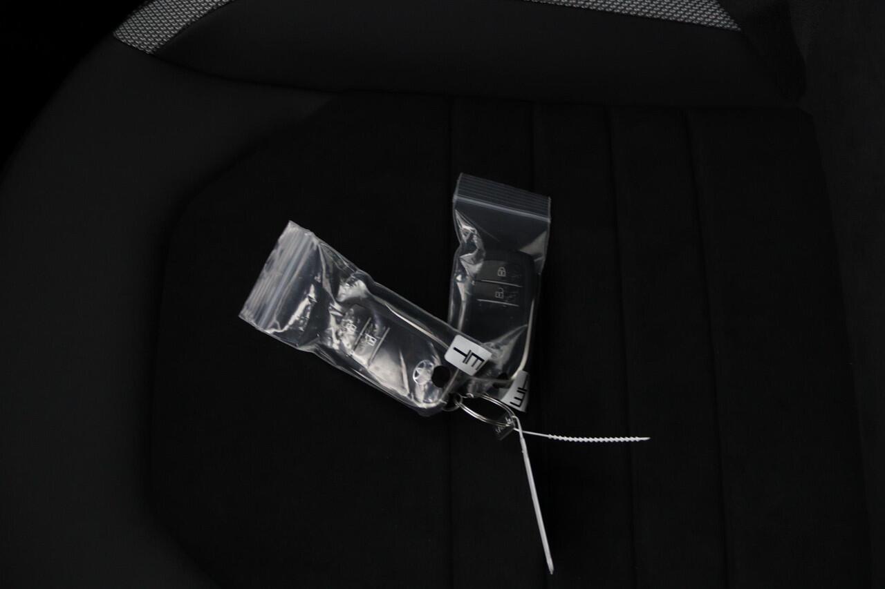 Toyota AYGO X Hybrid 115 GR Sport | Automaat | Stoelverwarming | Parkeersensoren |