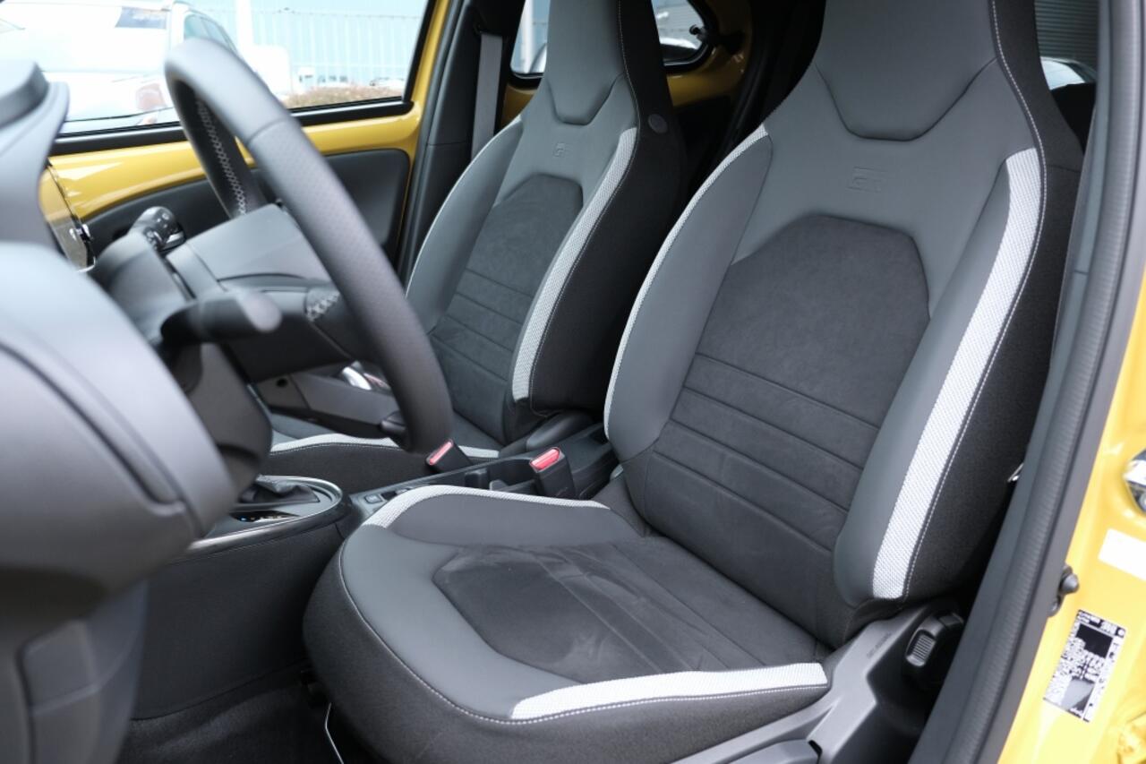 Toyota AYGO X Hybrid 115 GR Sport | JBL Premium Sound System | Apple Carplay /