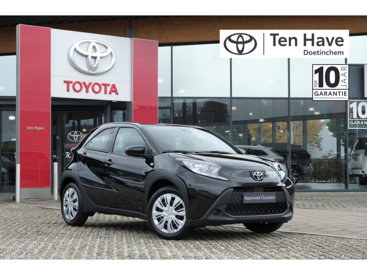 Toyota AYGO X 1.0 VVT-i MT Play | Achteruitrijcamera | Buitenspiegels elektris