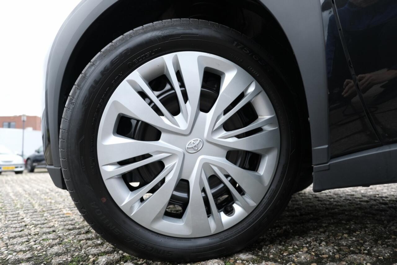 Toyota AYGO X 1.0 VVT-i MT Play | Achteruitrijcamera | Buitenspiegels elektris