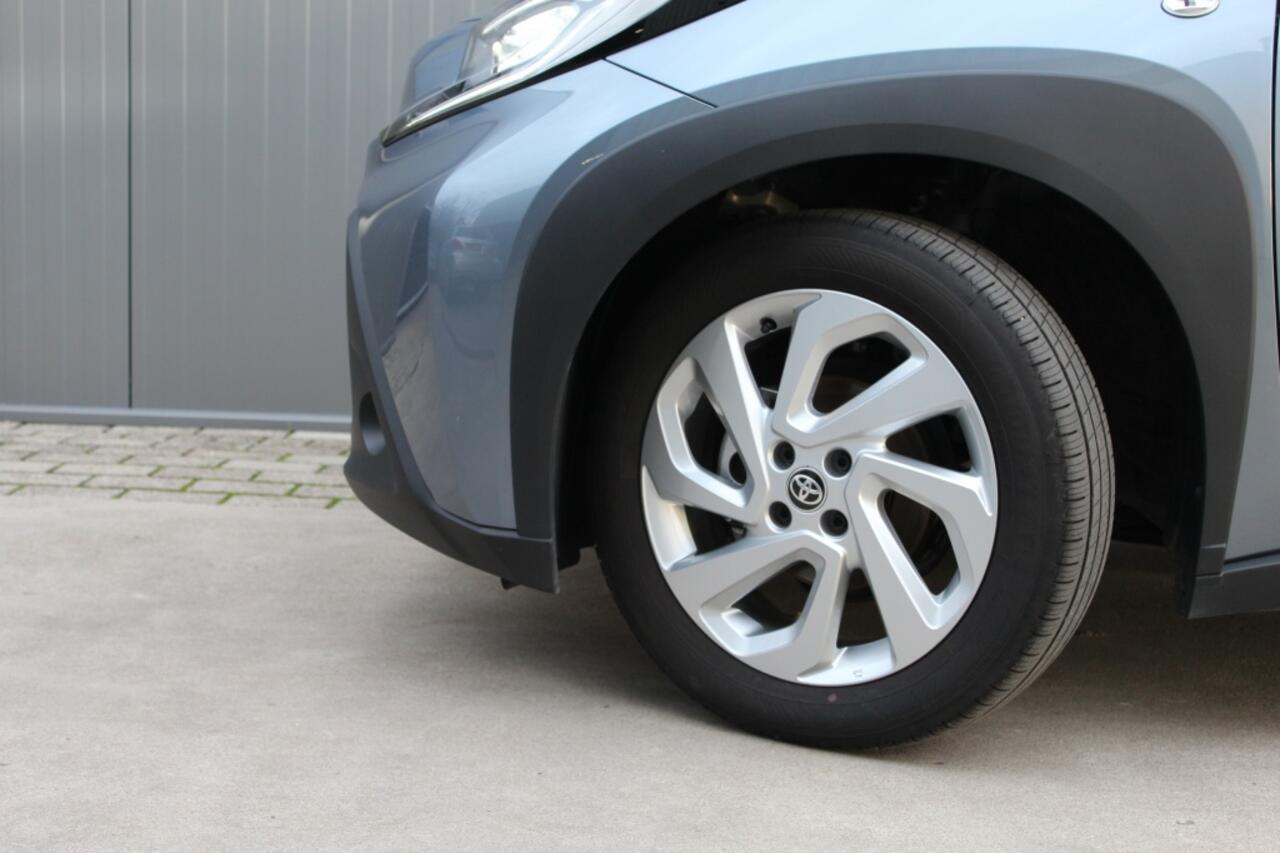 Toyota AYGO X 1.0 VVT-i MT First / Android. Apple Carpl/ Adap Cruise / Stoelve