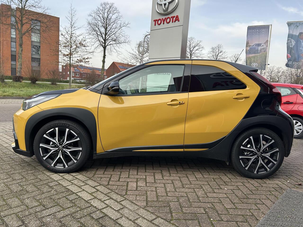 Toyota AYGO X Hybrid 115 GR Sport GR onderstel | Sportiefste Aygo ooit | Stoelverwarming | JBL