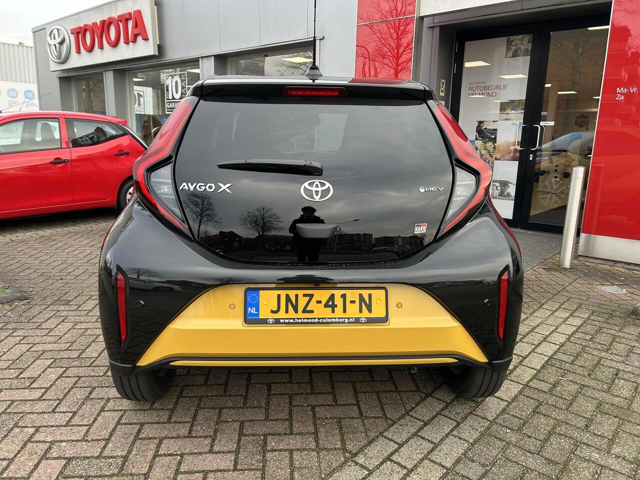 Toyota AYGO X Hybrid 115 GR Sport GR onderstel | Sportiefste Aygo ooit | Stoelverwarming | JBL