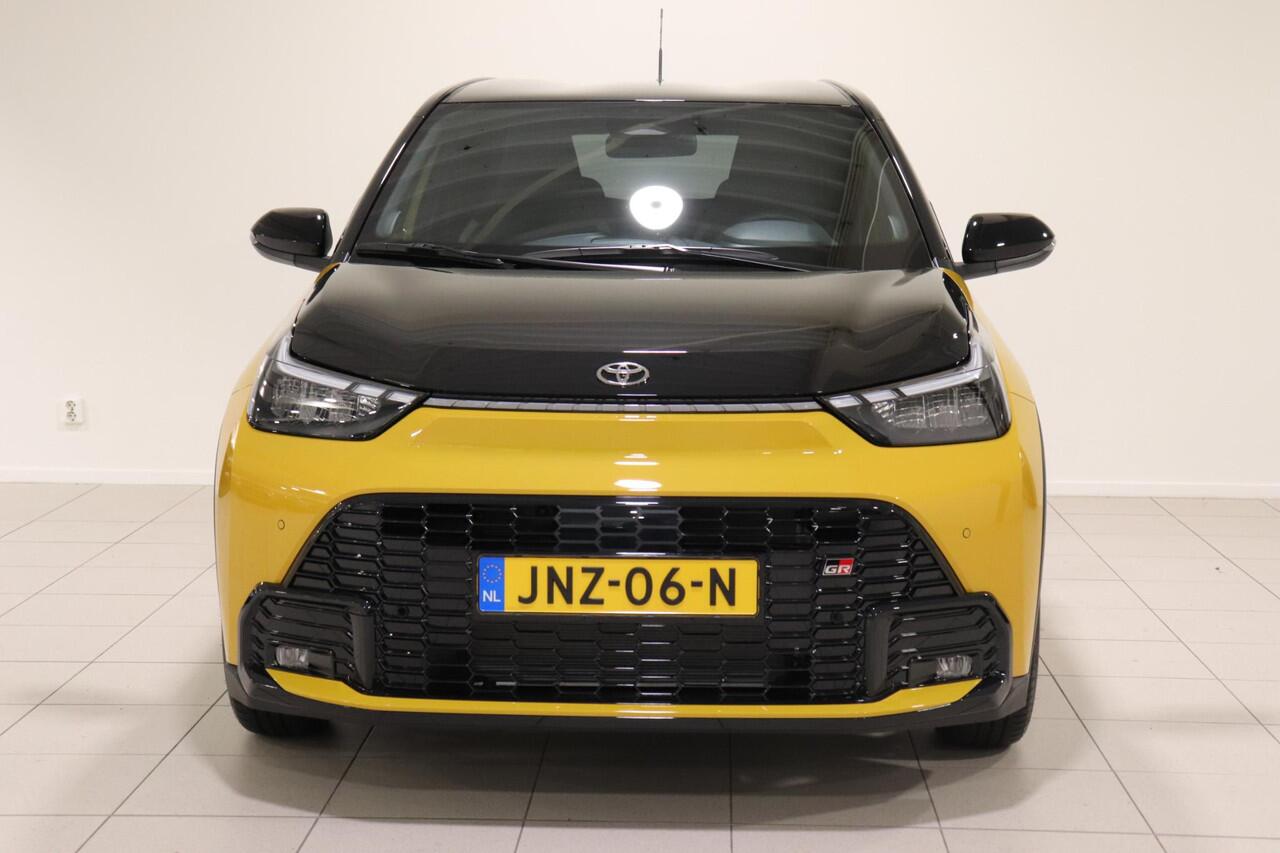 Toyota AYGO X Hybrid 115 GR Sport, Stoelverwarming, JBL, Apple Carplay/Android Auto!