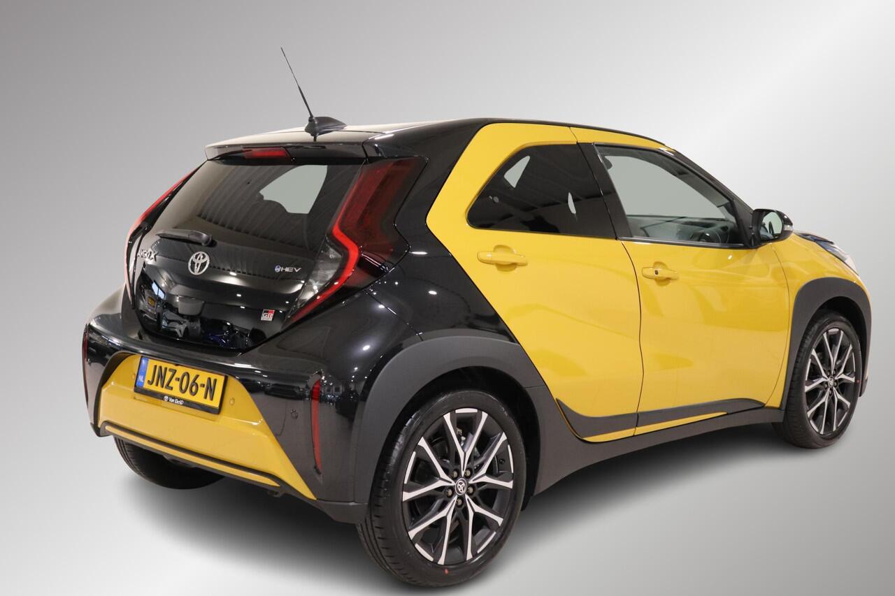 Toyota AYGO X Hybrid 115 GR Sport, Stoelverwarming, JBL, Apple Carplay/Android Auto!