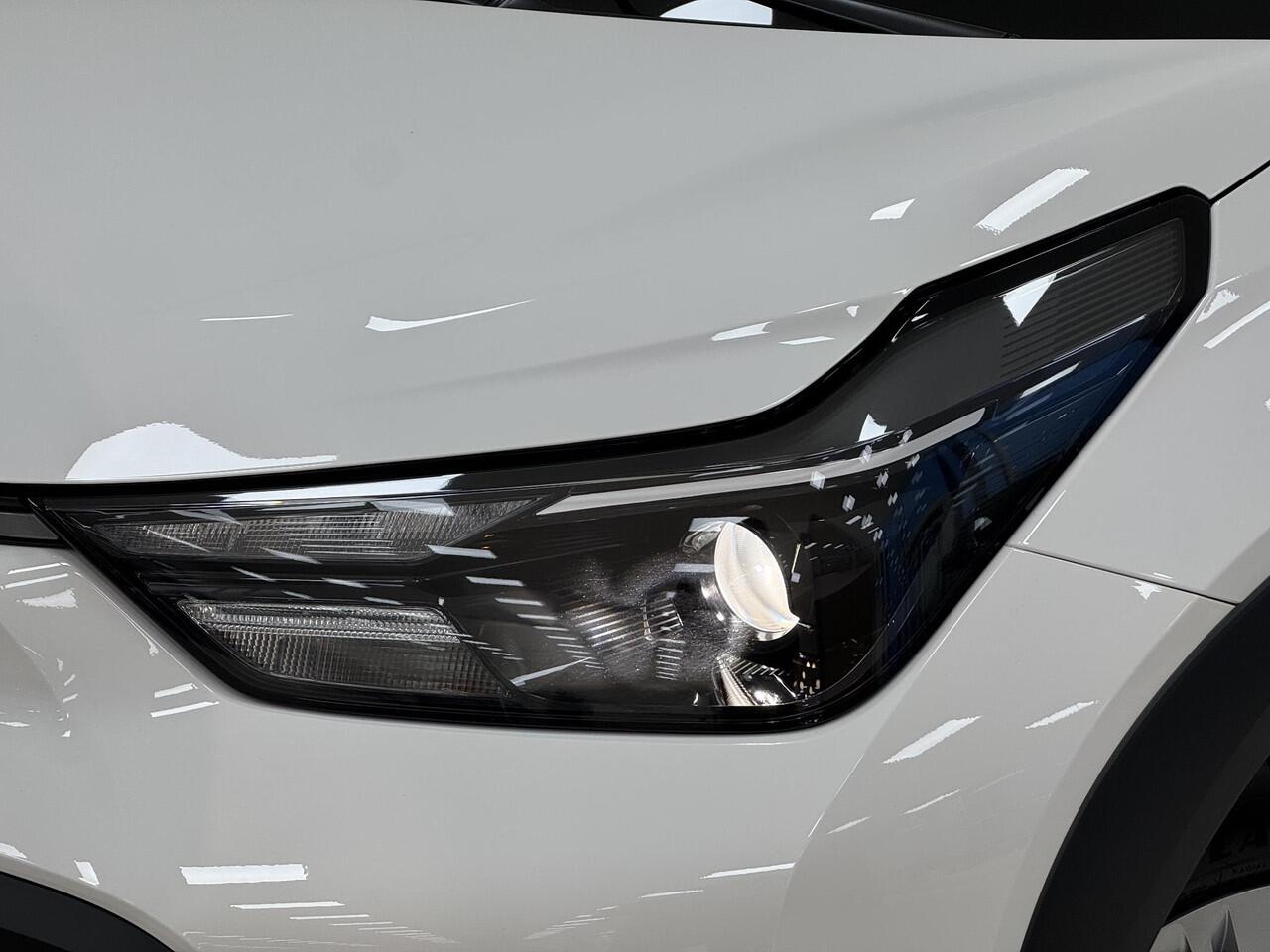 Toyota AYGO X Hybrid 115 play